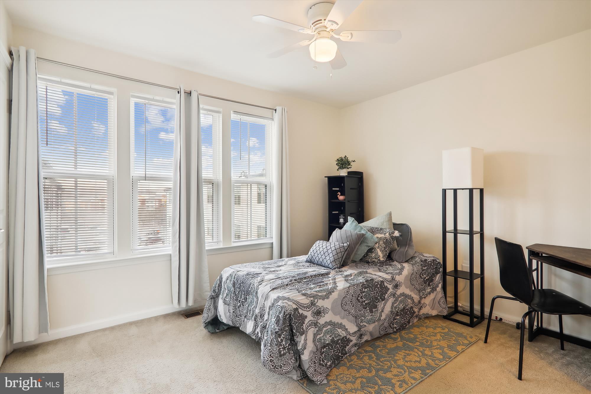 EDITORS PARK - Residential