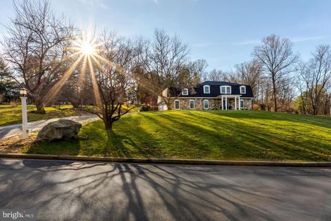 310 CRUM CREEK LANE NEWTOWN SQUARE PA 19073