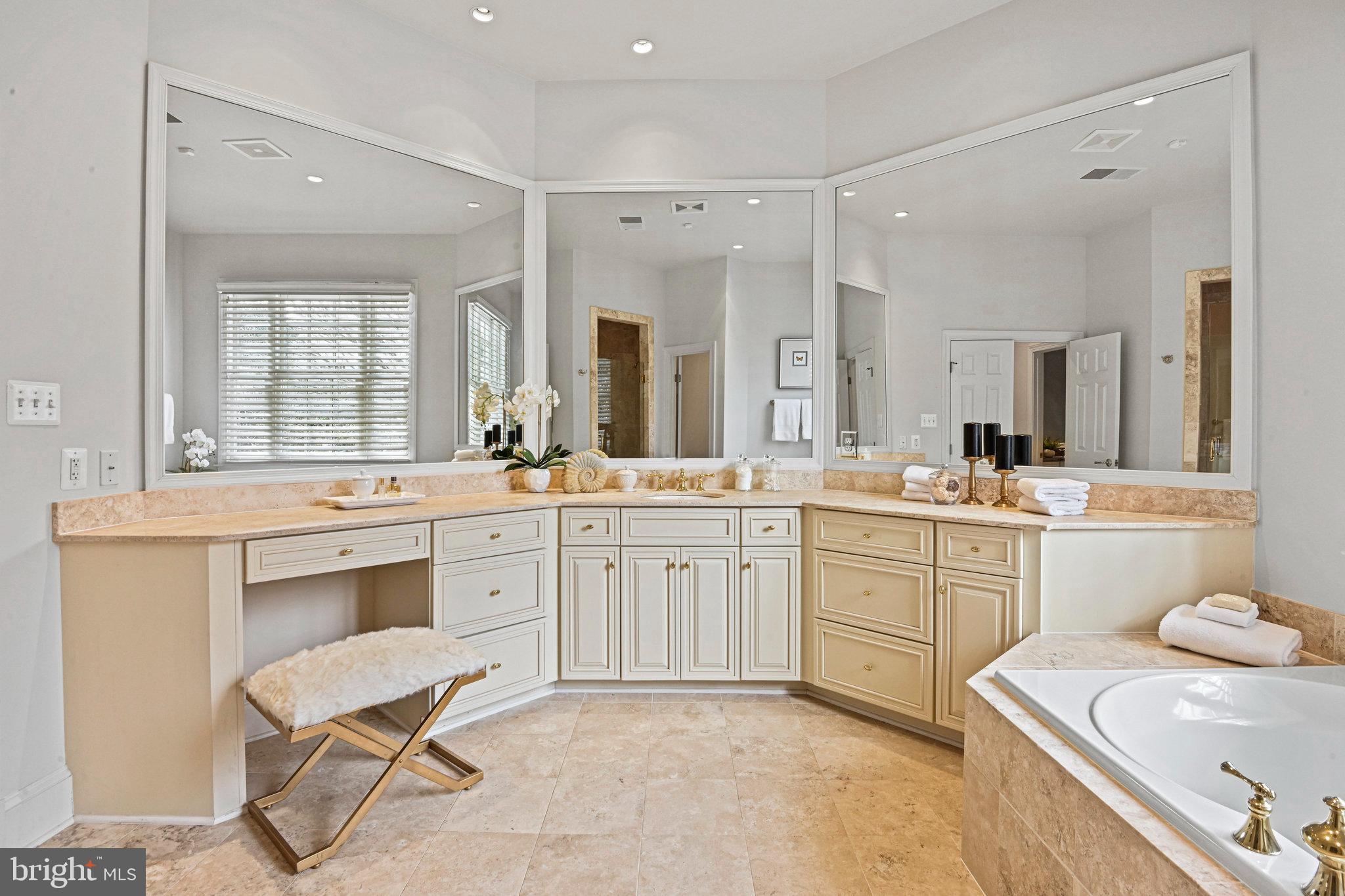 THE RESERVE - Residential