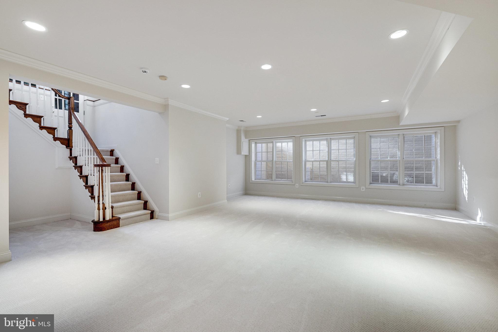 THE RESERVE - Residential