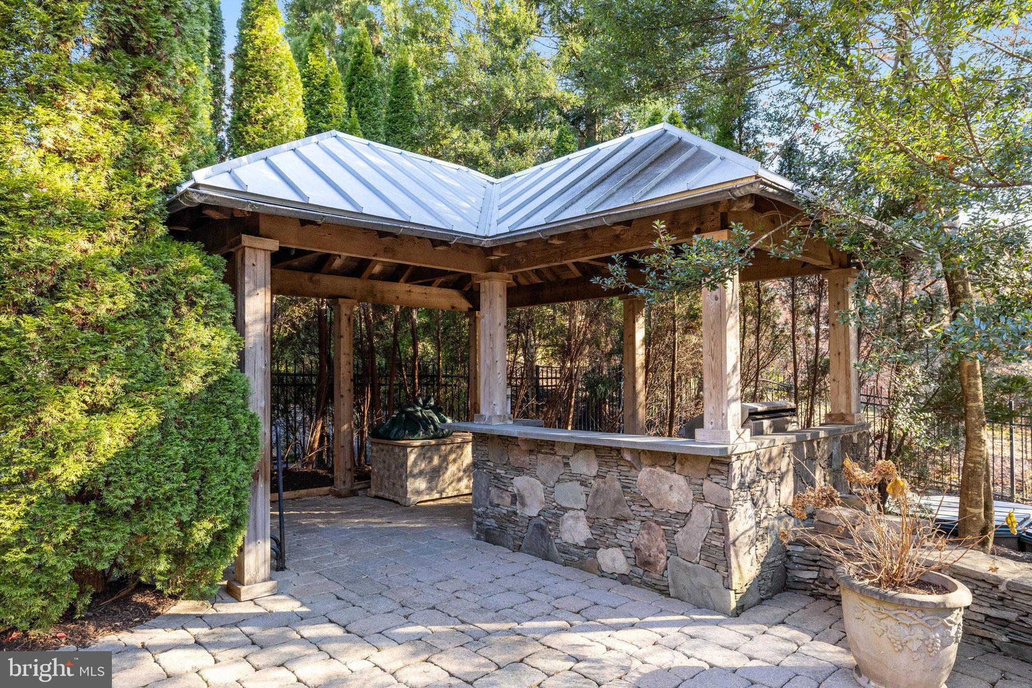 THE RESERVE - Residential