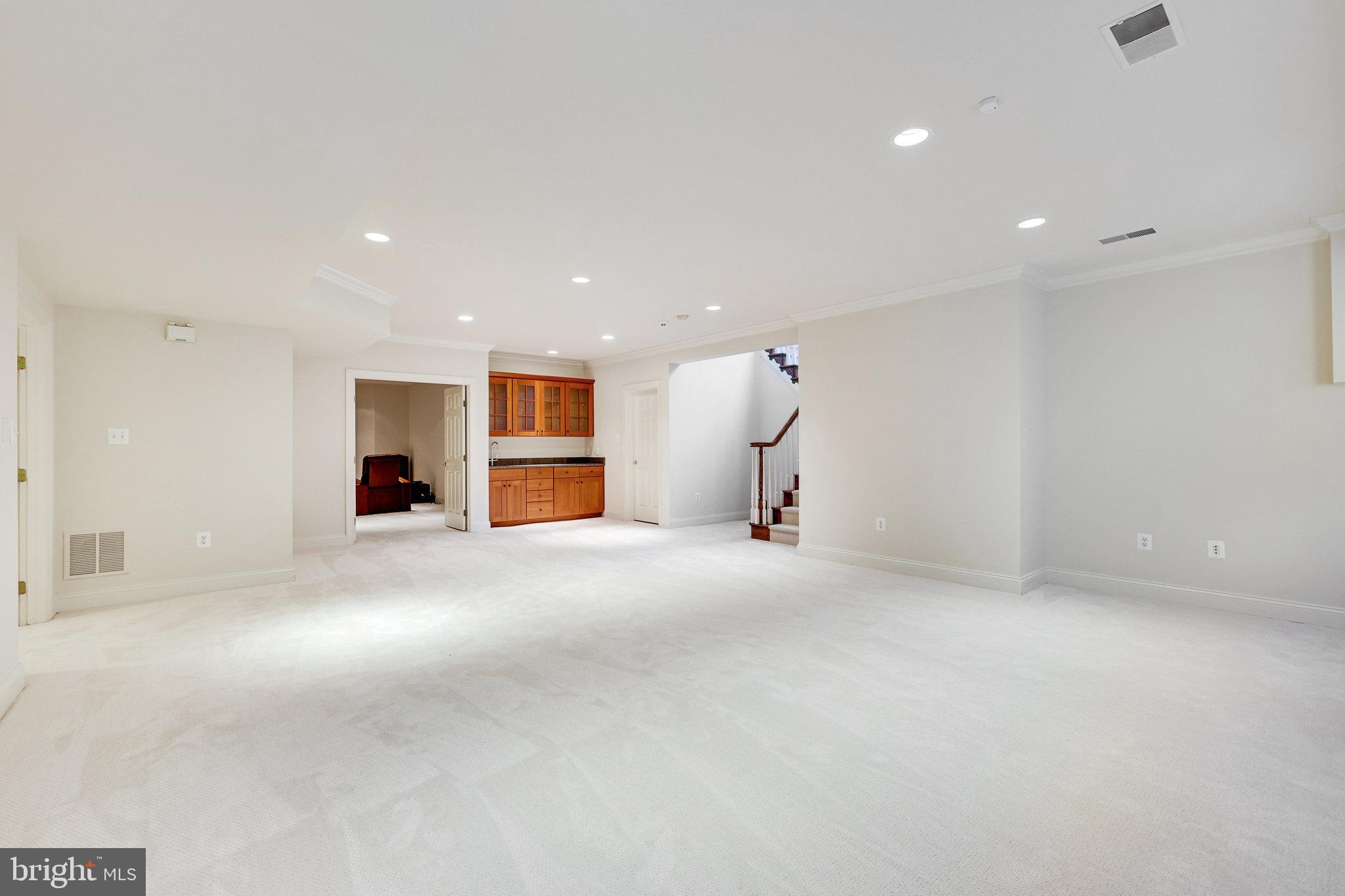 THE RESERVE - Residential