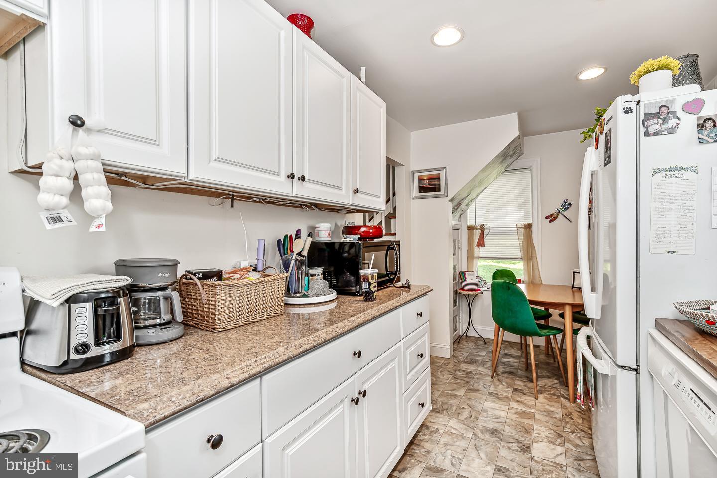 CONSHOHOCKEN - Residential Income