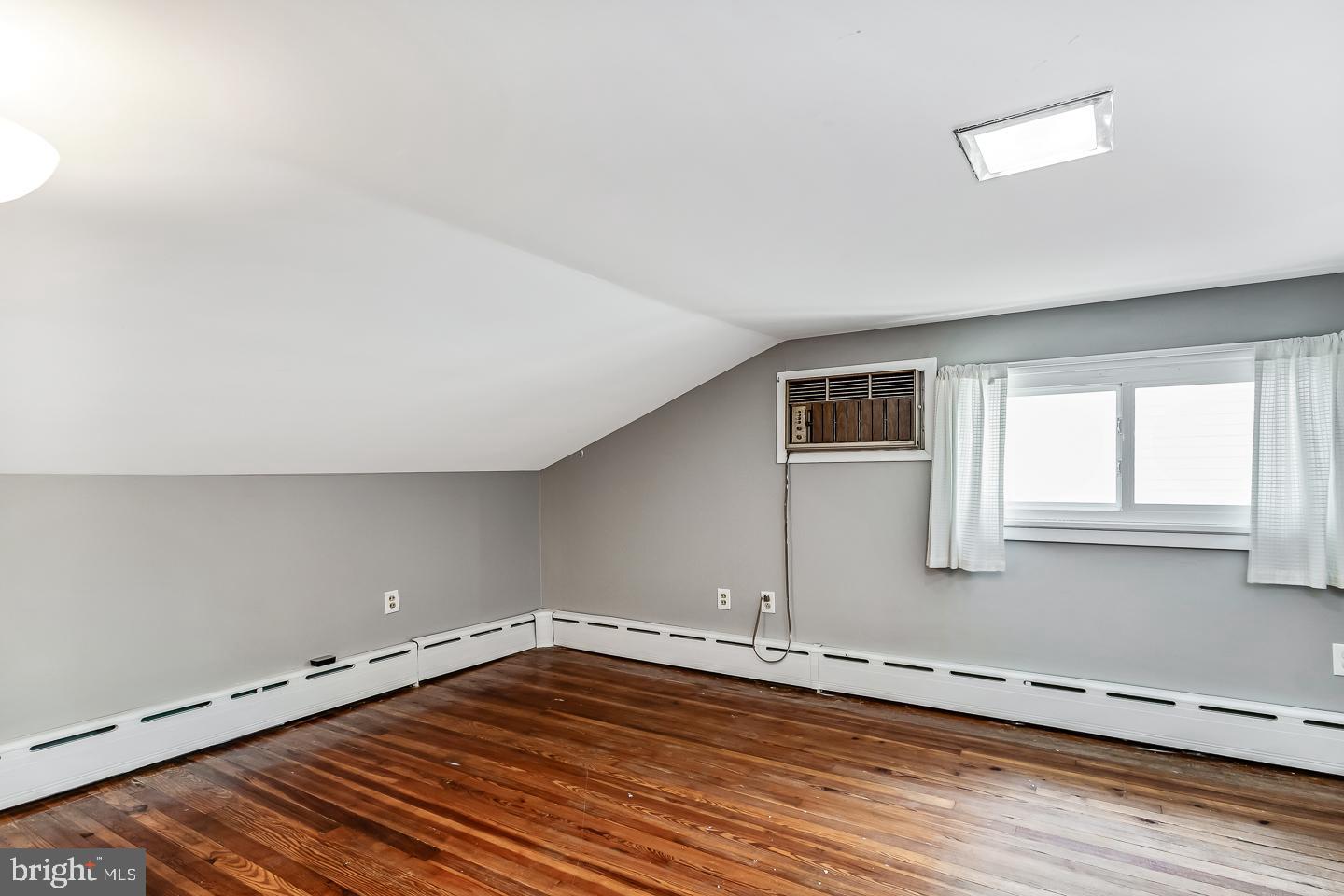 CONSHOHOCKEN - Residential Income