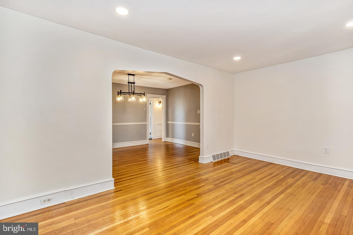 CONSHOHOCKEN - Residential Income