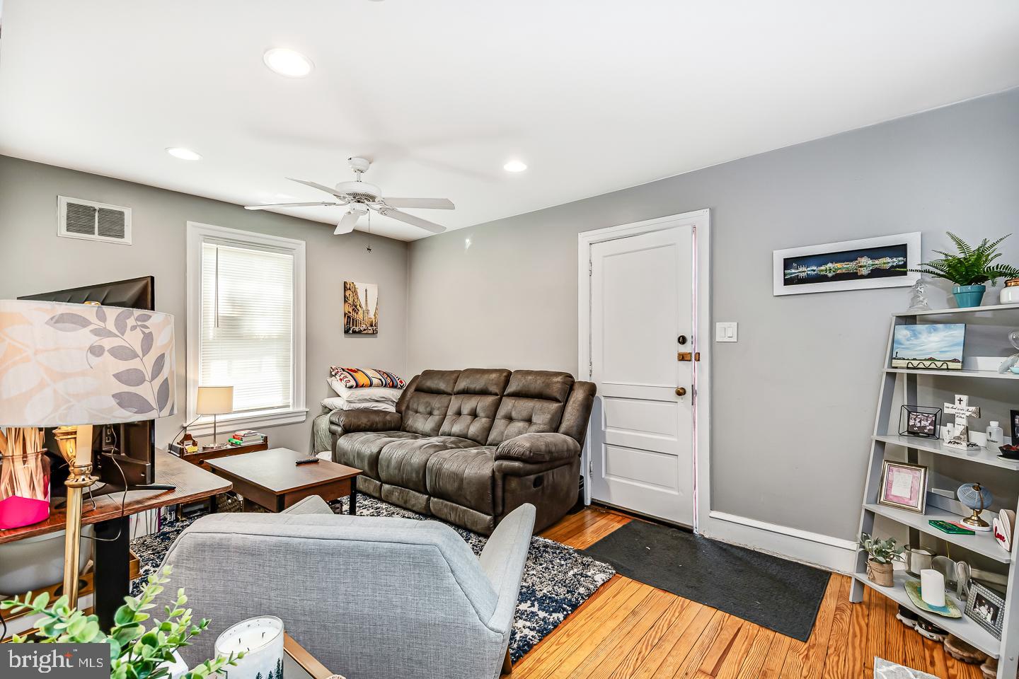 CONSHOHOCKEN - Residential Income