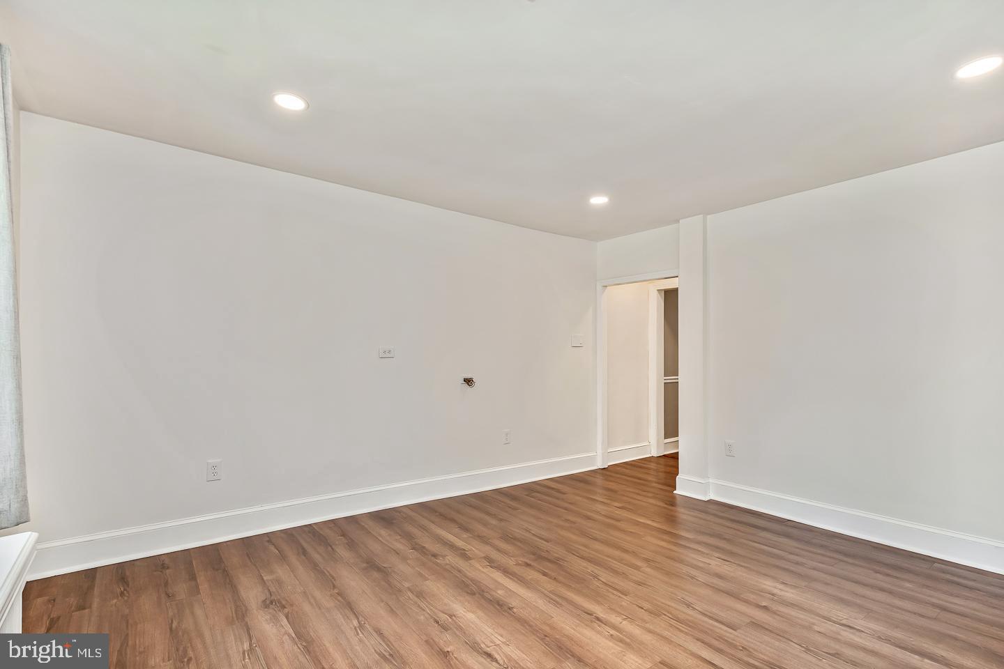 CONSHOHOCKEN - Residential Income