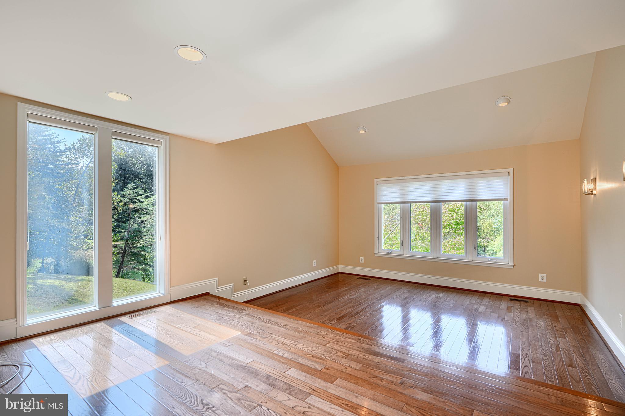 VALLEY HEIGHTS - Residential