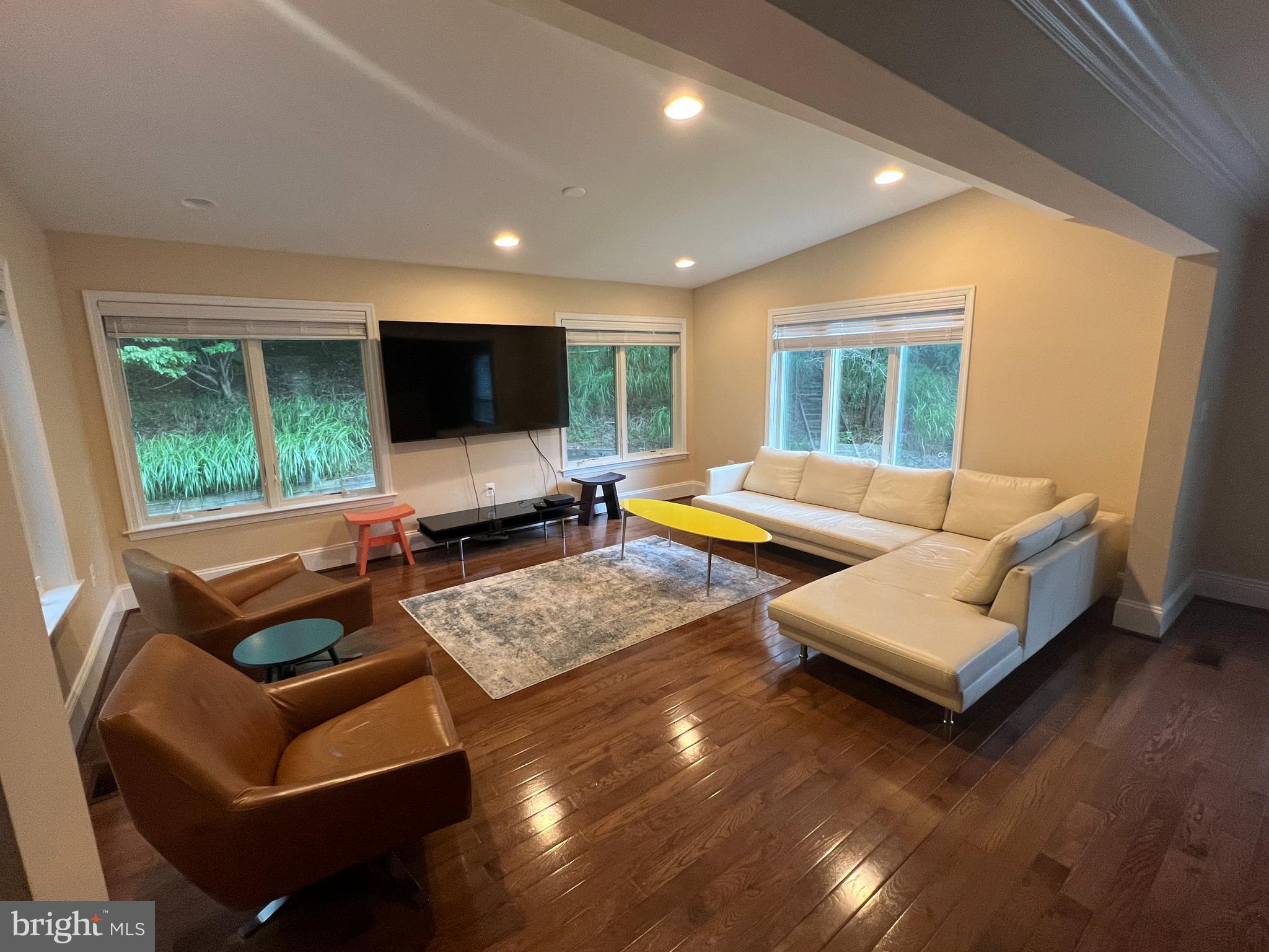 VALLEY HEIGHTS - Residential