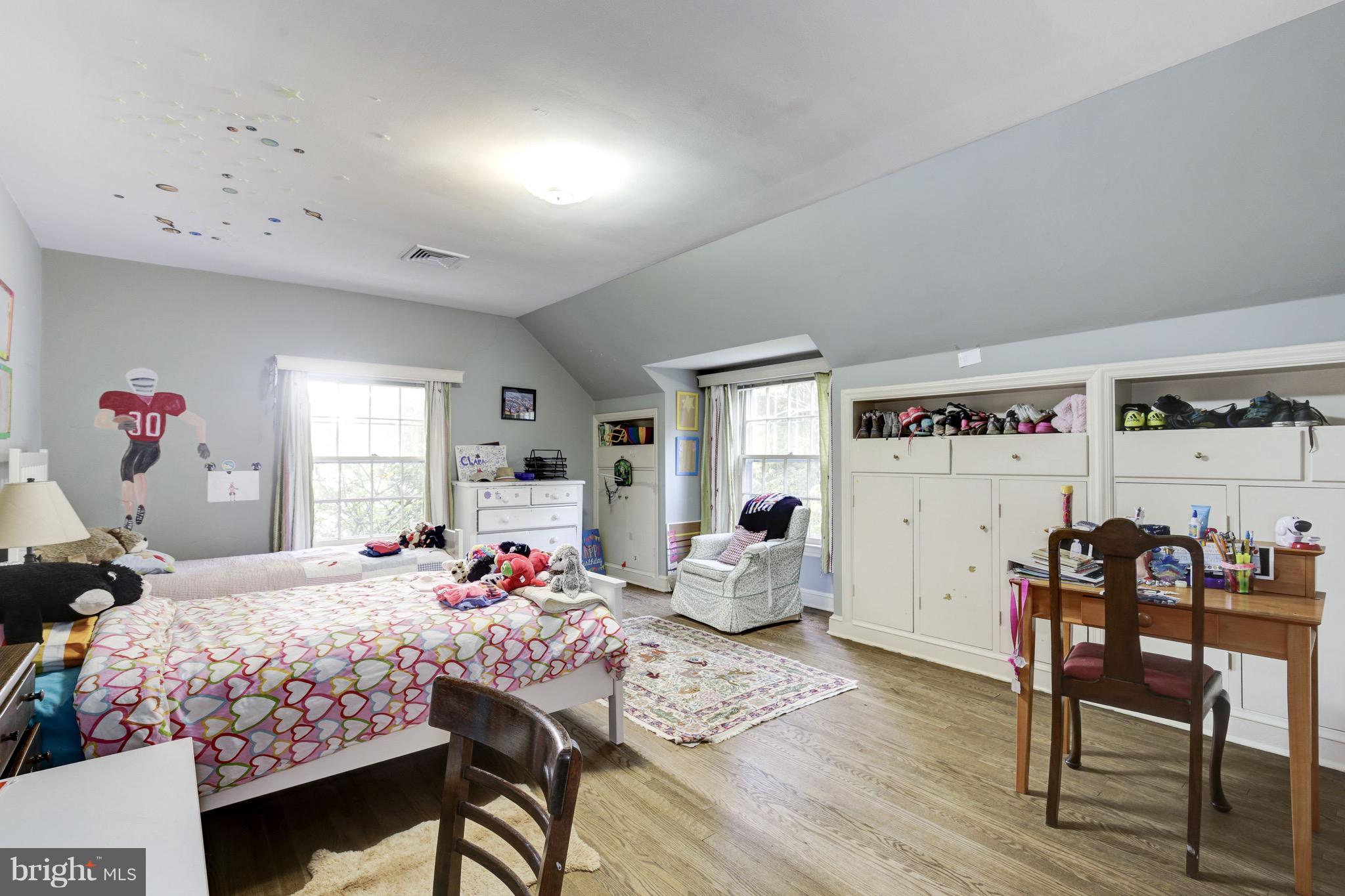 WESTMORELAND HILLS - Residential Lease