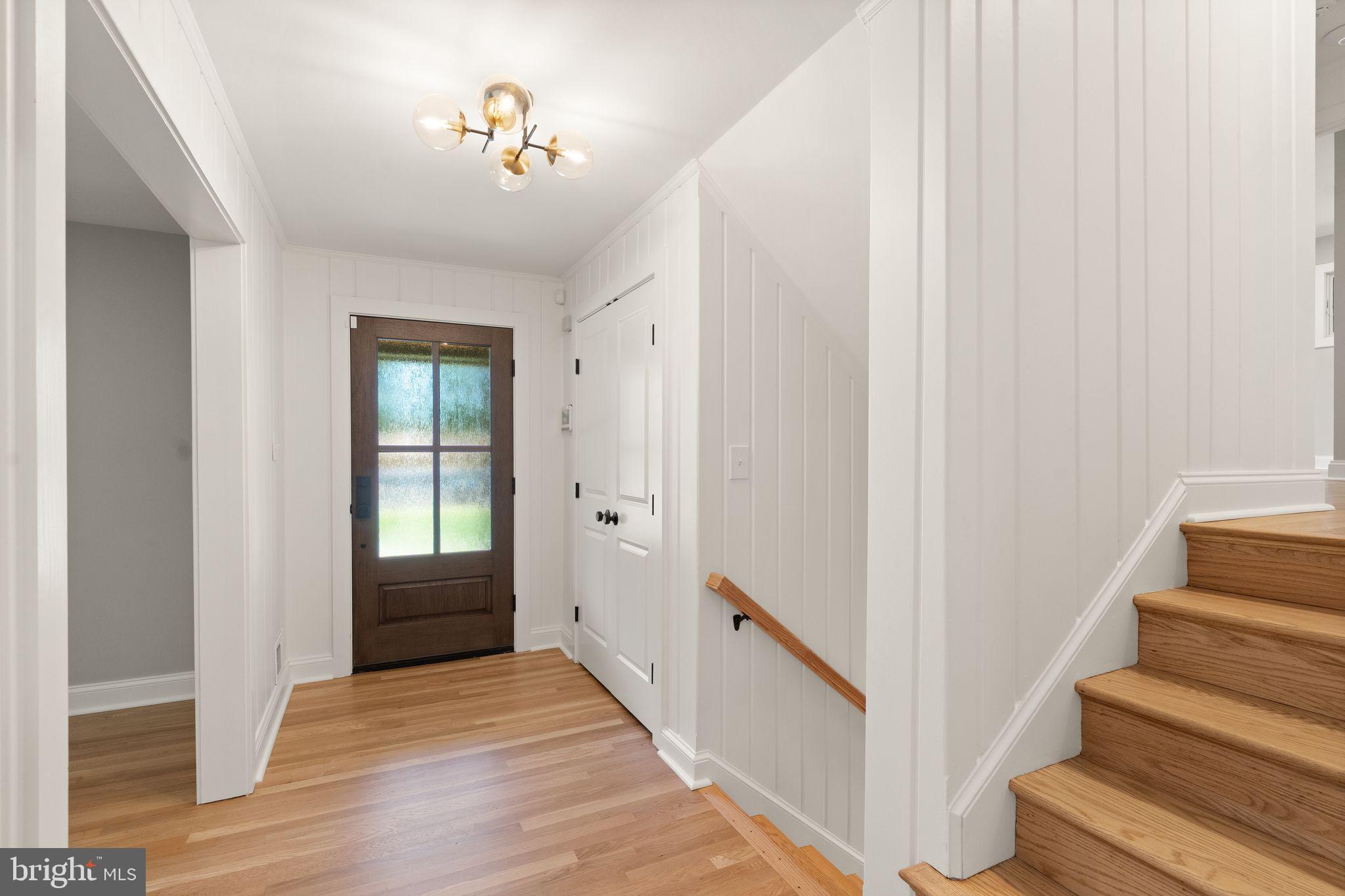 WILLIAMSBURG VILLAGE - Residential