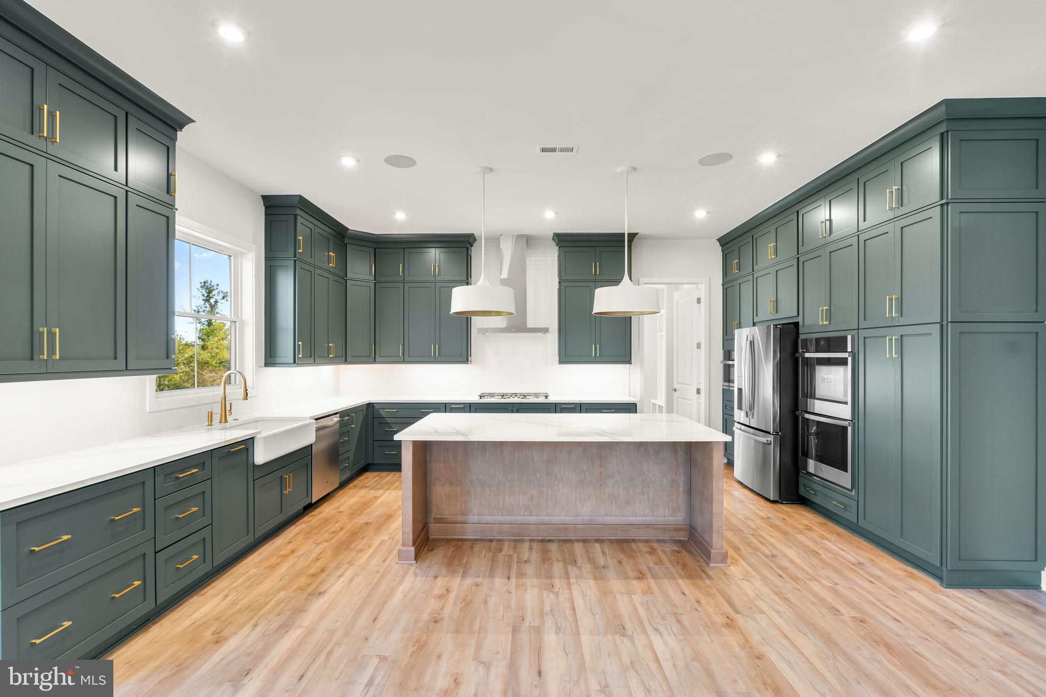 GLENMORE FARM - Residential