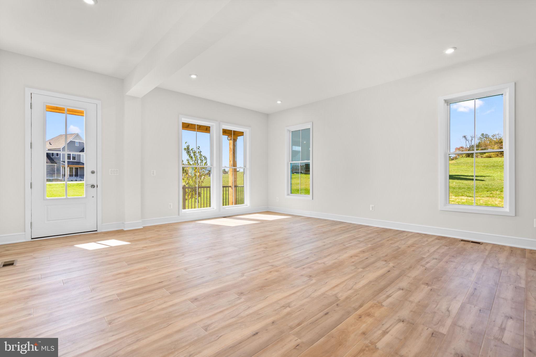 GLENMORE FARM - Residential