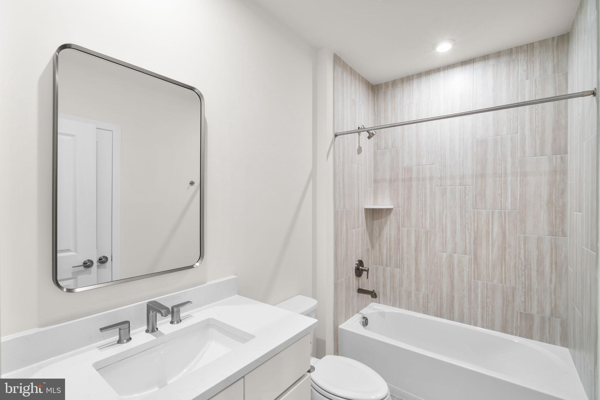 GLENMORE FARM - Residential