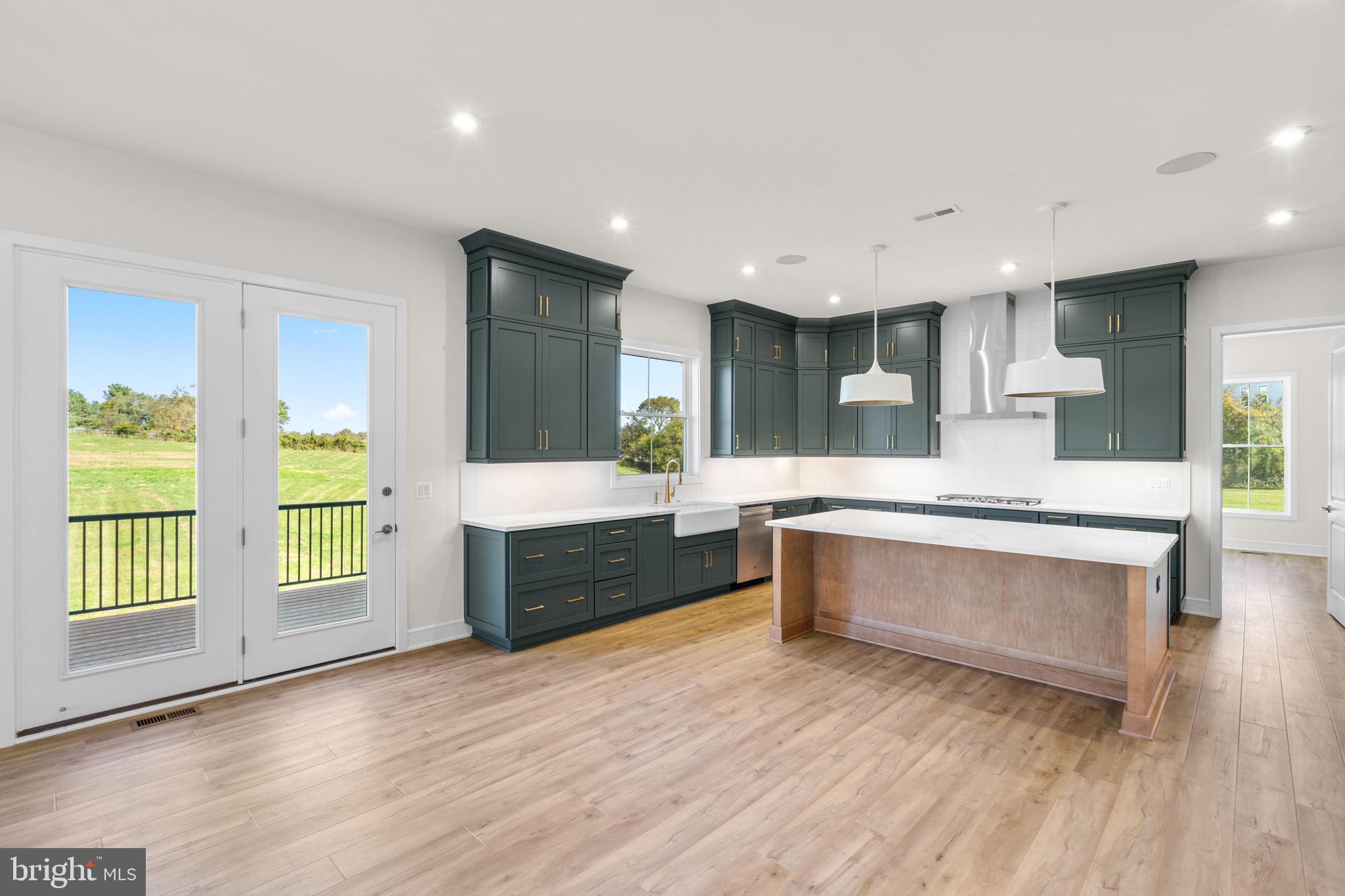 GLENMORE FARM - Residential