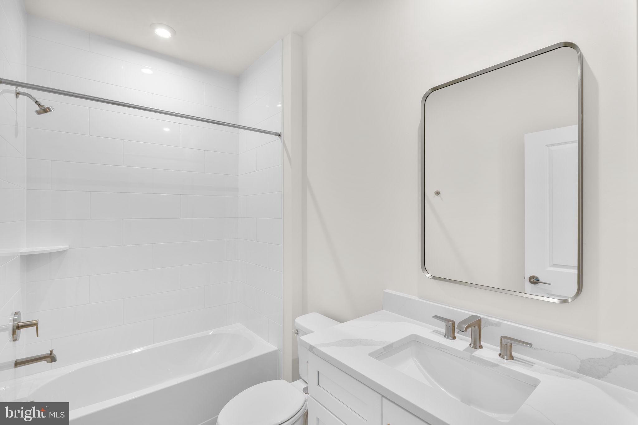 GLENMORE FARM - Residential