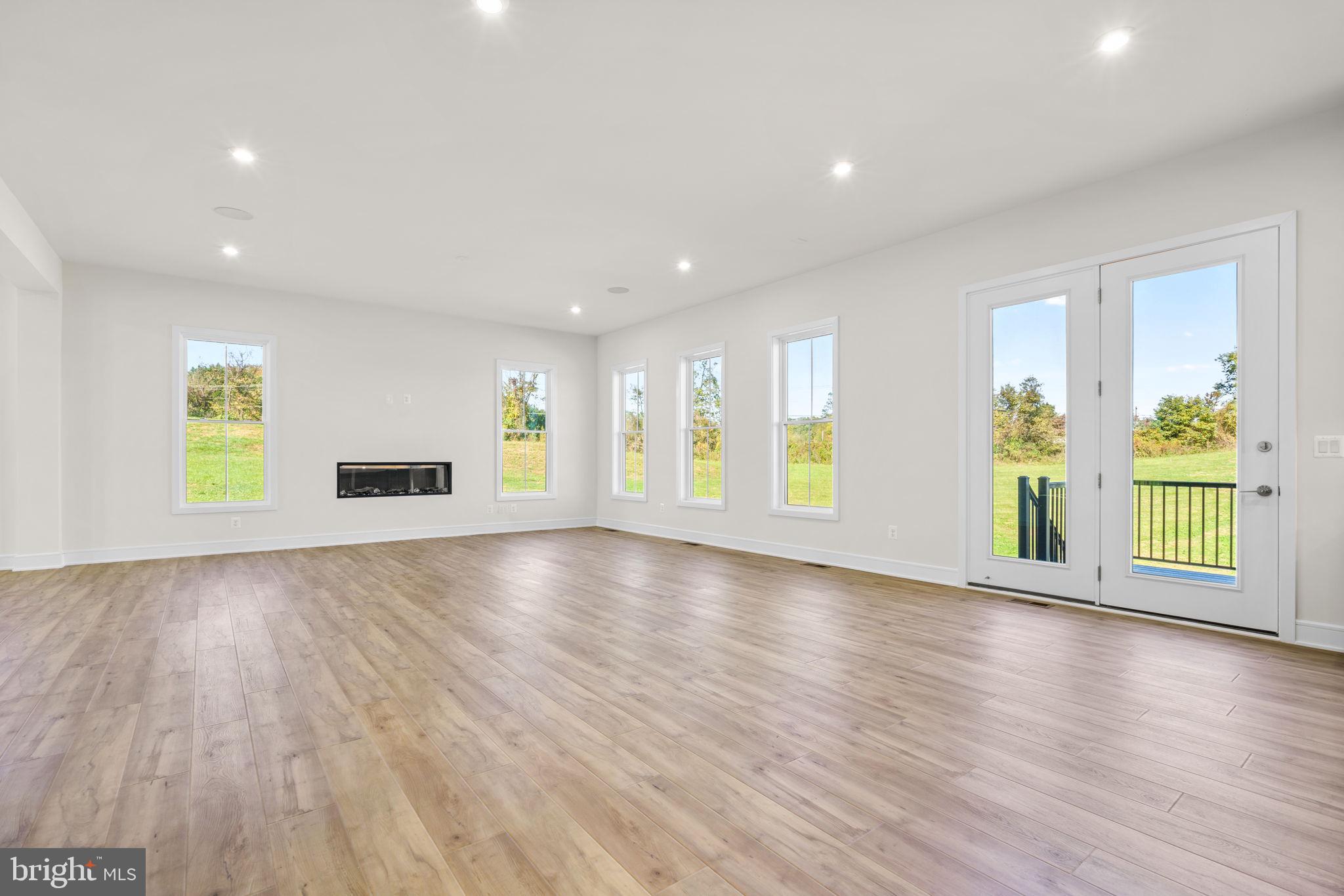 GLENMORE FARM - Residential