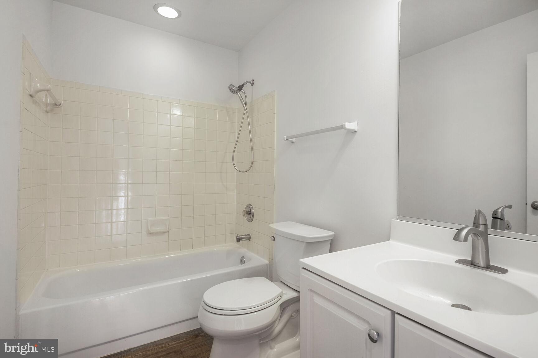 SULLY STATION II - Residential