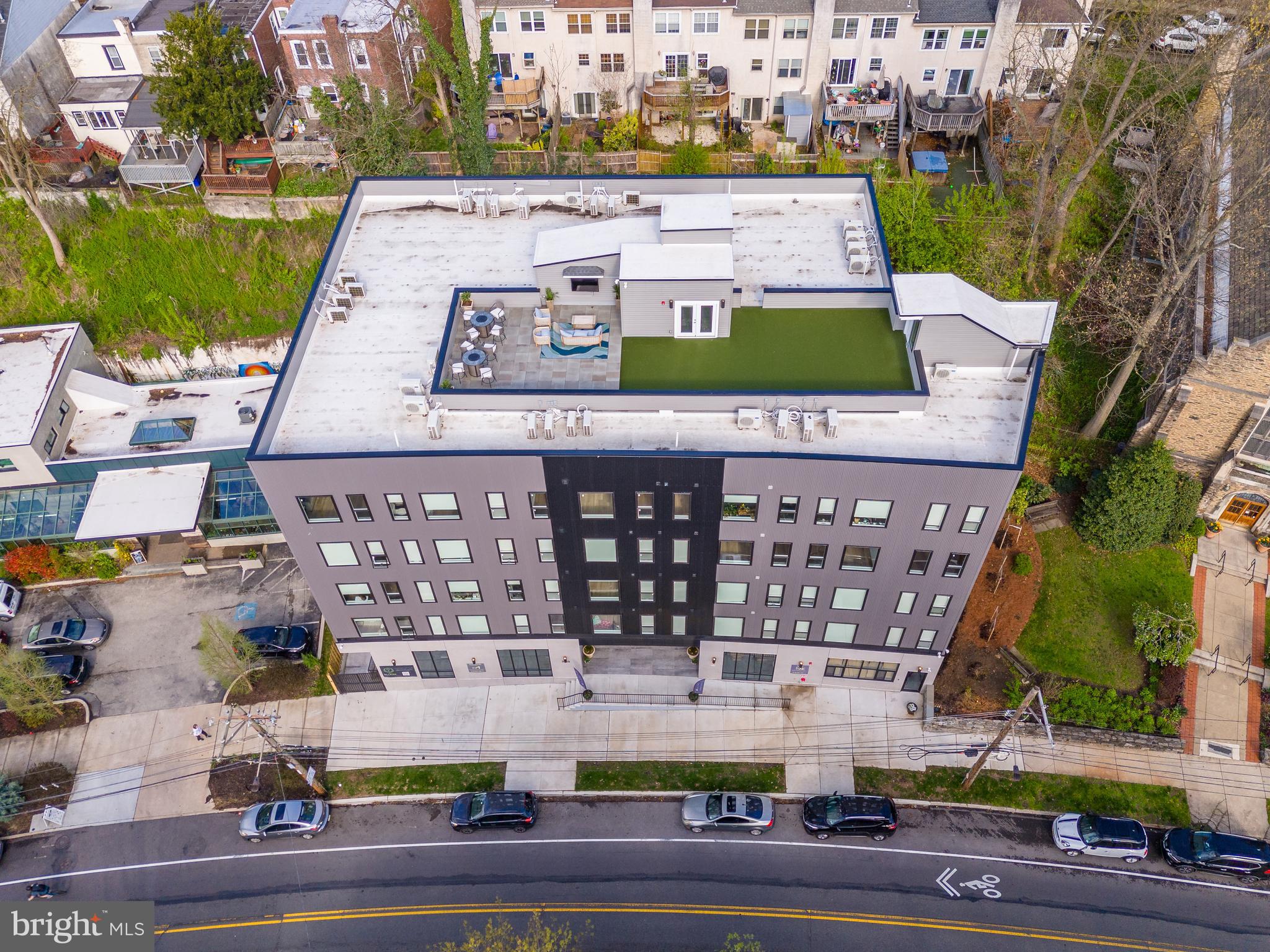 EAST FALLS - Residential Income