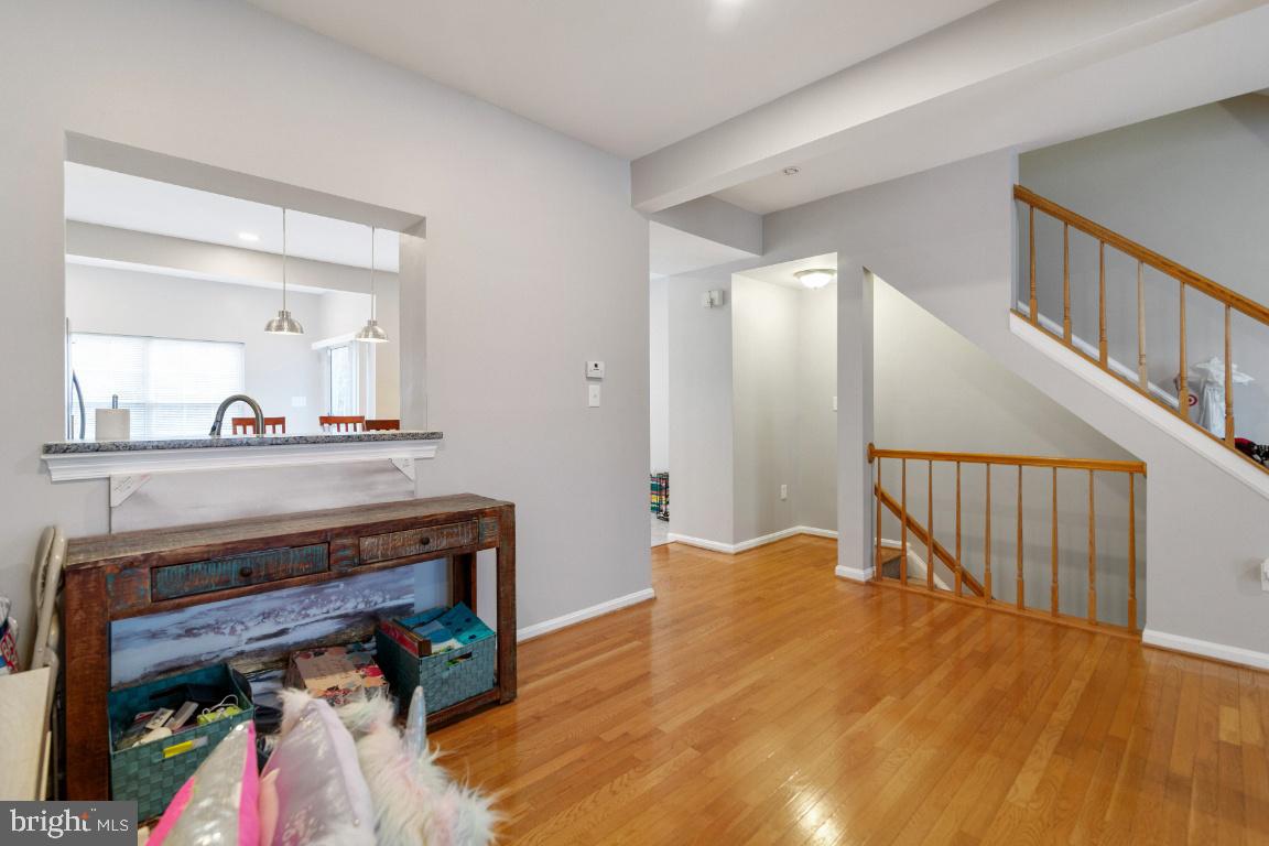 WAYSIDE VILLAGE - Residential