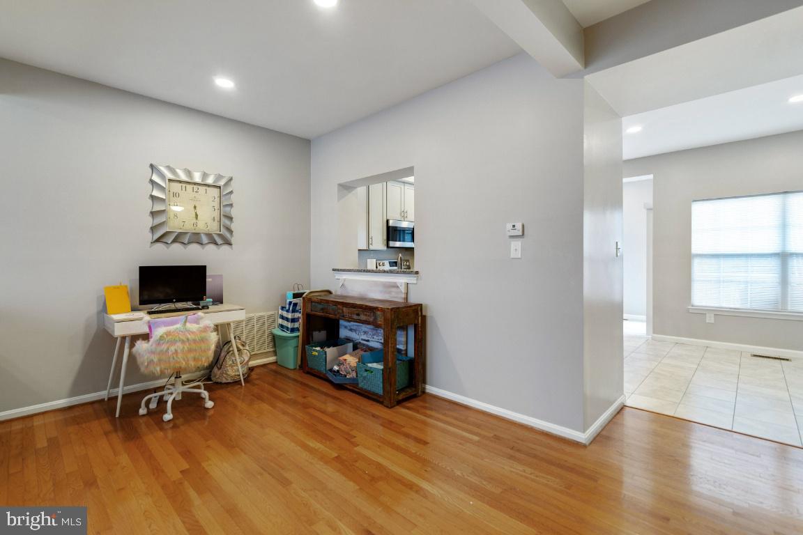 WAYSIDE VILLAGE - Residential