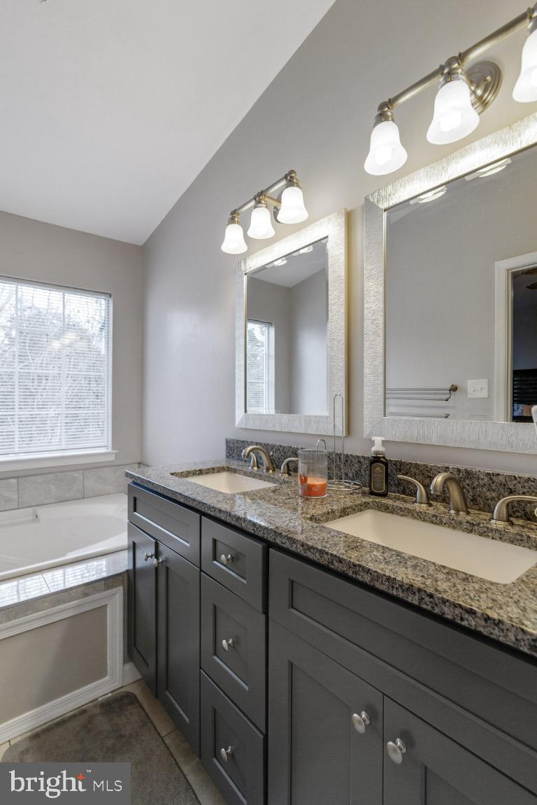 WAYSIDE VILLAGE - Residential