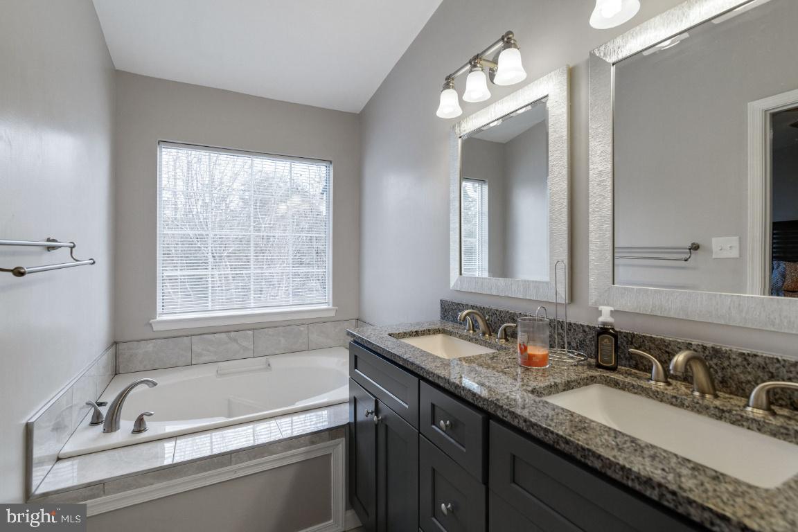 WAYSIDE VILLAGE - Residential