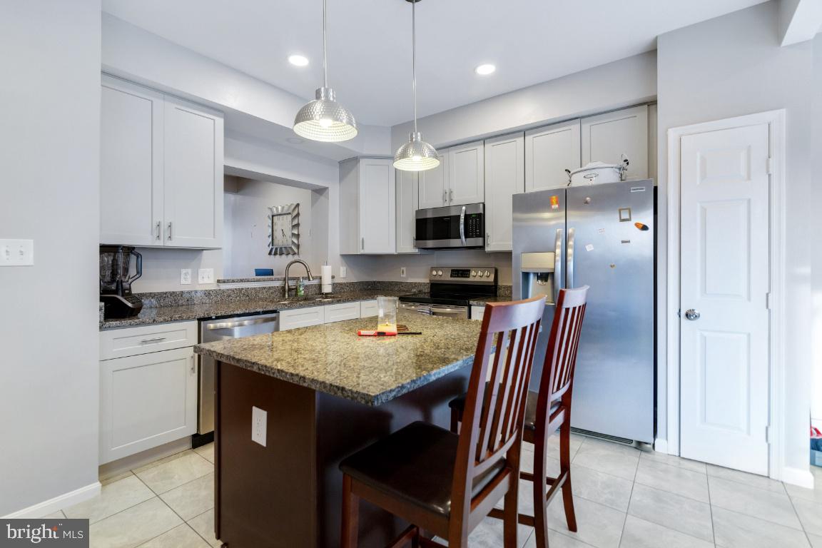 WAYSIDE VILLAGE - Residential