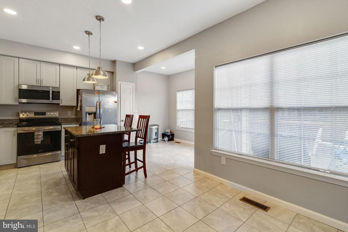 WAYSIDE VILLAGE - Residential