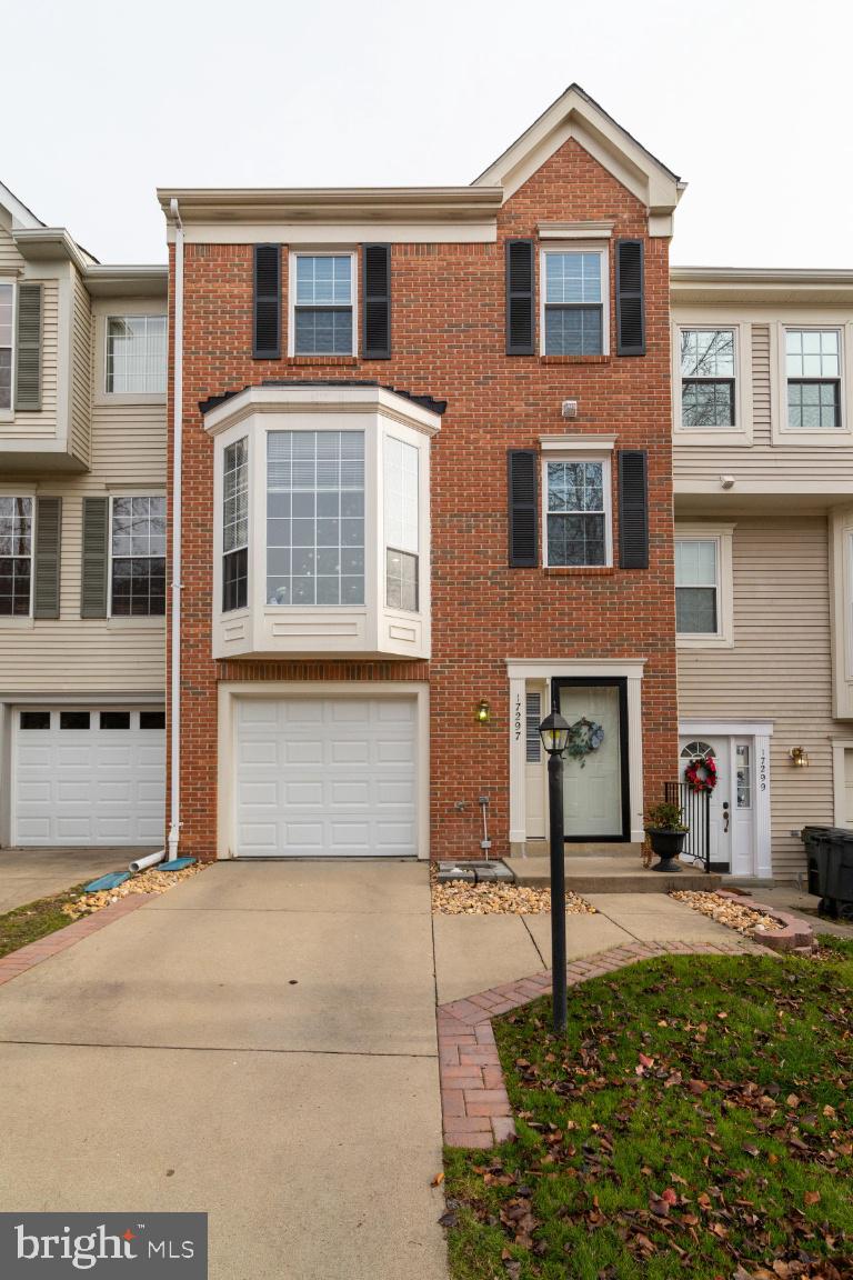 WAYSIDE VILLAGE - Residential