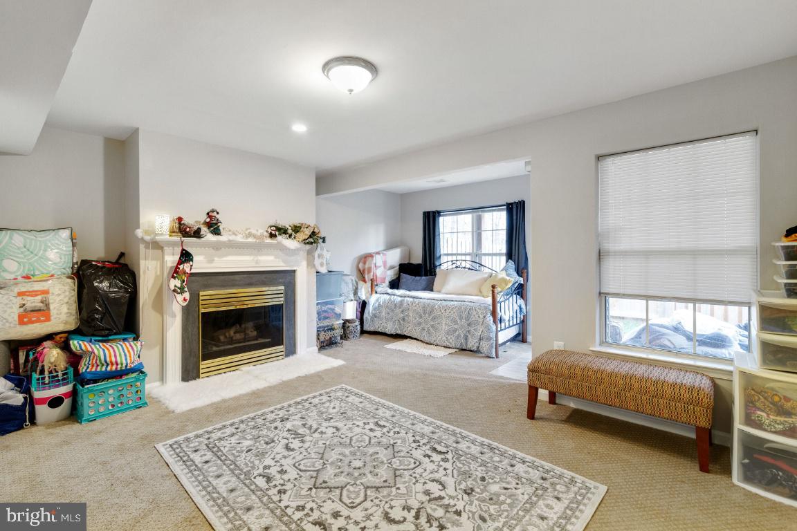 WAYSIDE VILLAGE - Residential