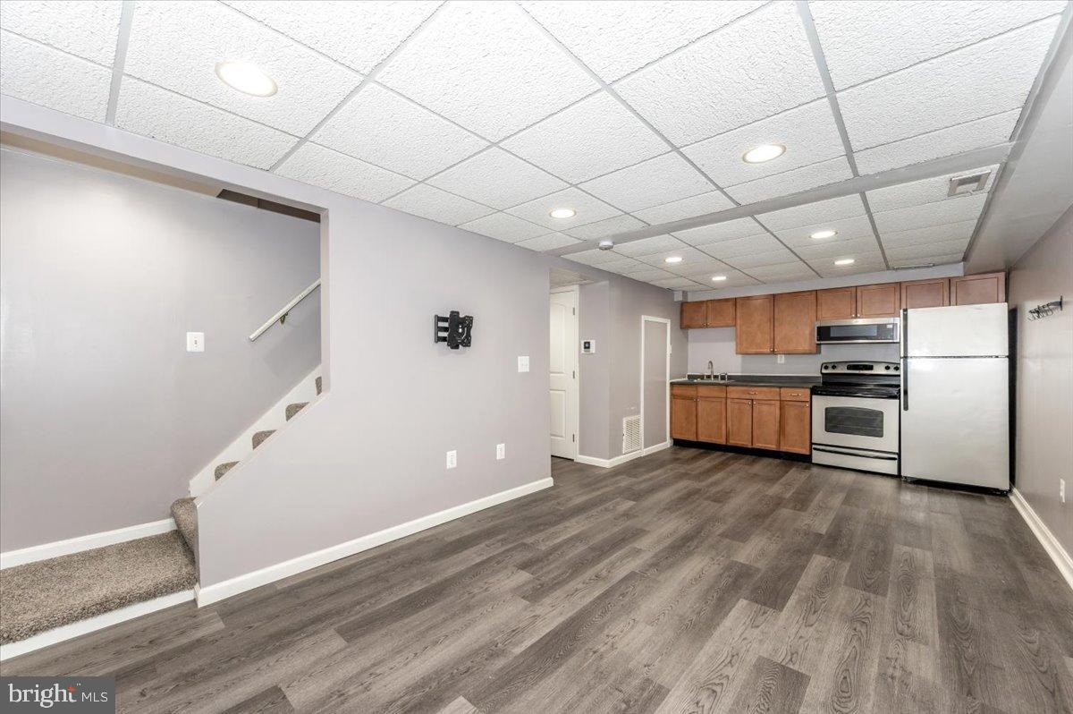 STANSBURY MANOR - Residential