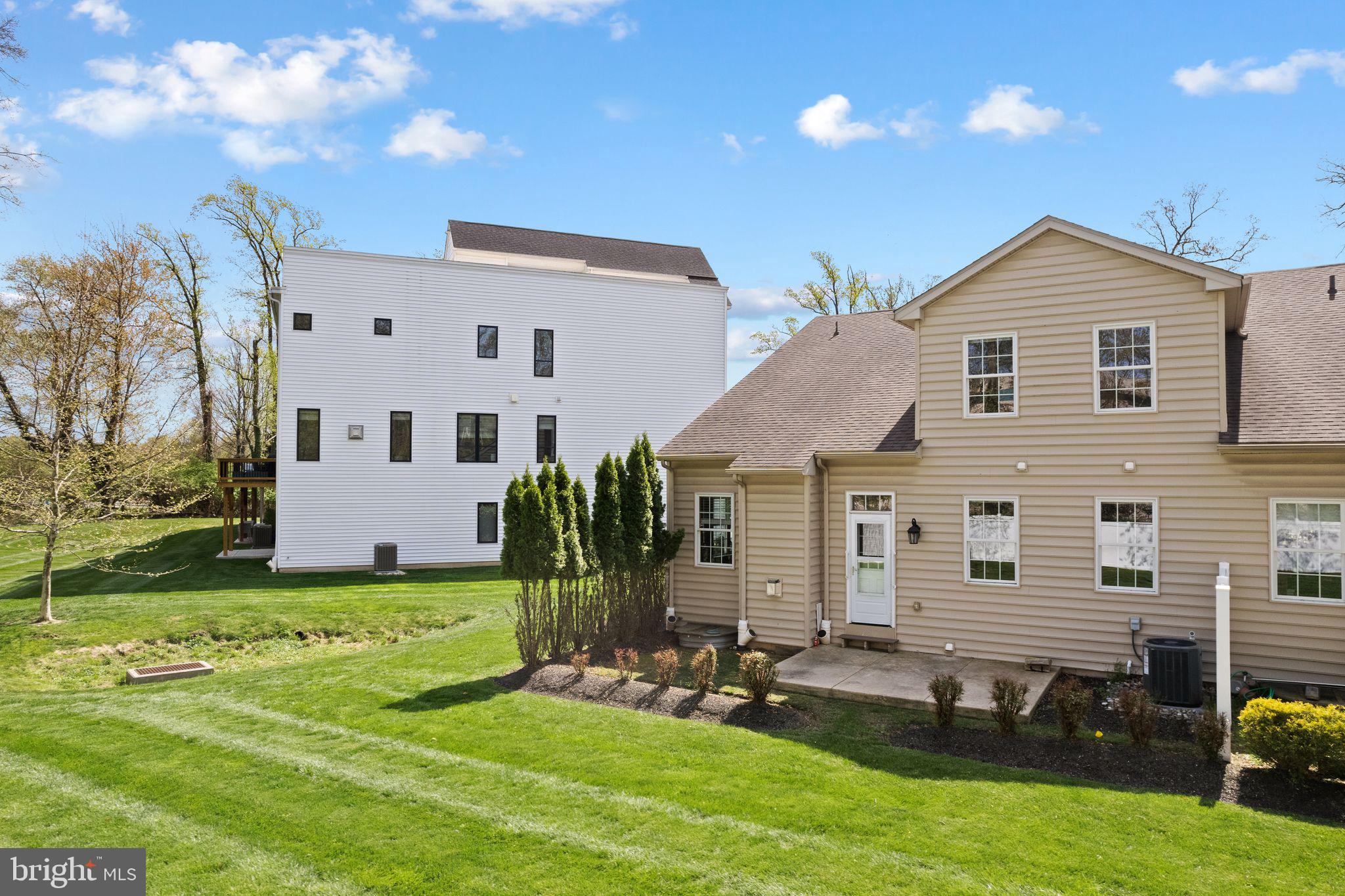 LAMPLIGHTER AT BLUE - Residential