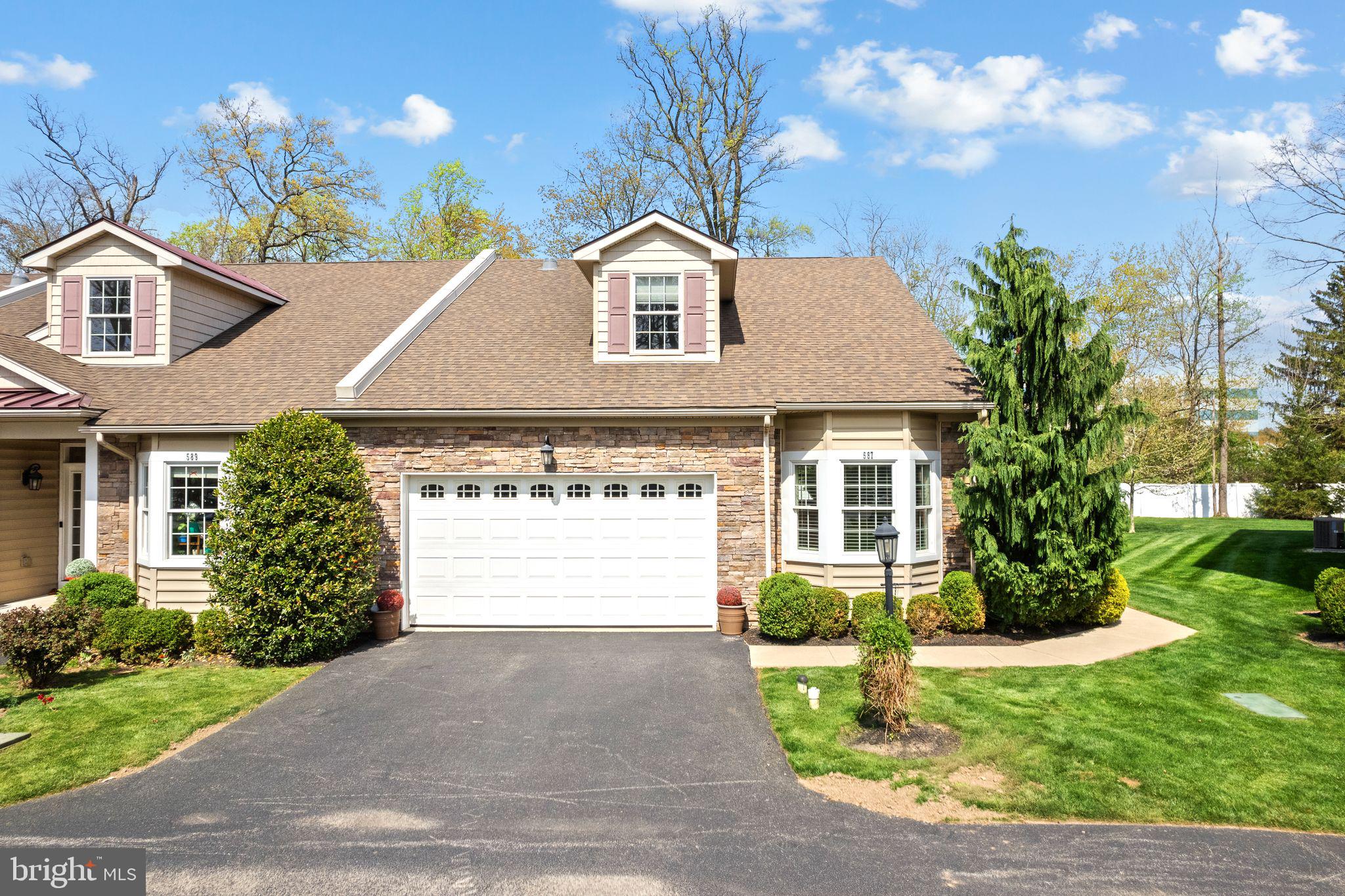 LAMPLIGHTER AT BLUE - Residential