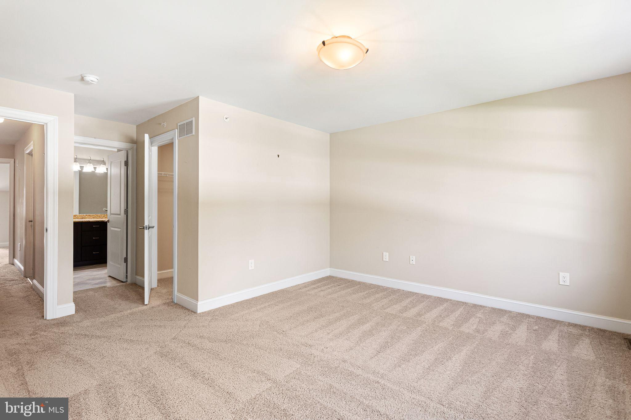 LAMPLIGHTER AT BLUE - Residential