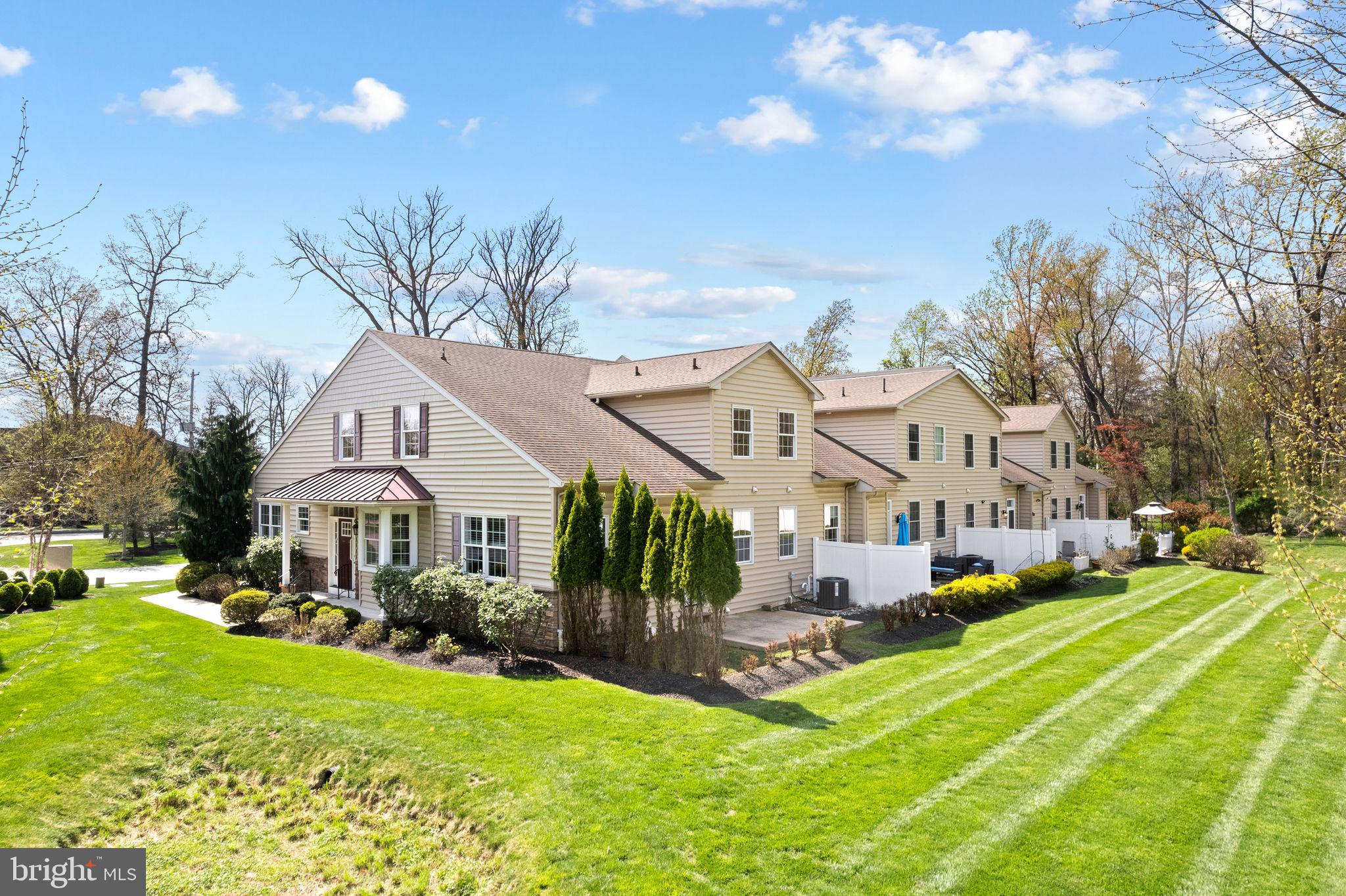 LAMPLIGHTER AT BLUE - Residential