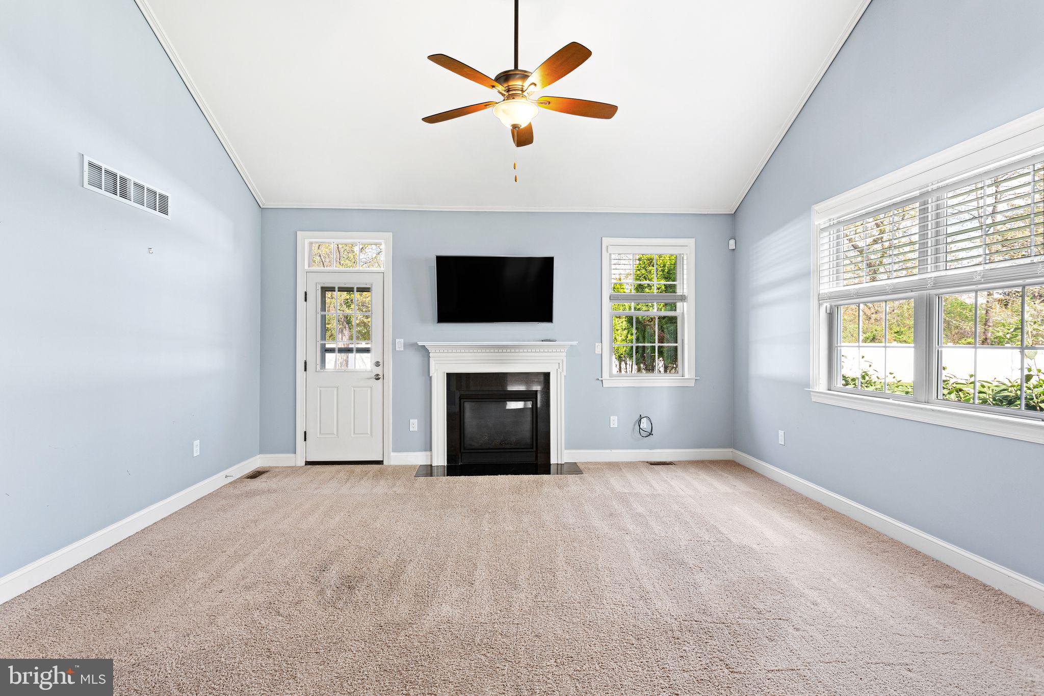 LAMPLIGHTER AT BLUE - Residential