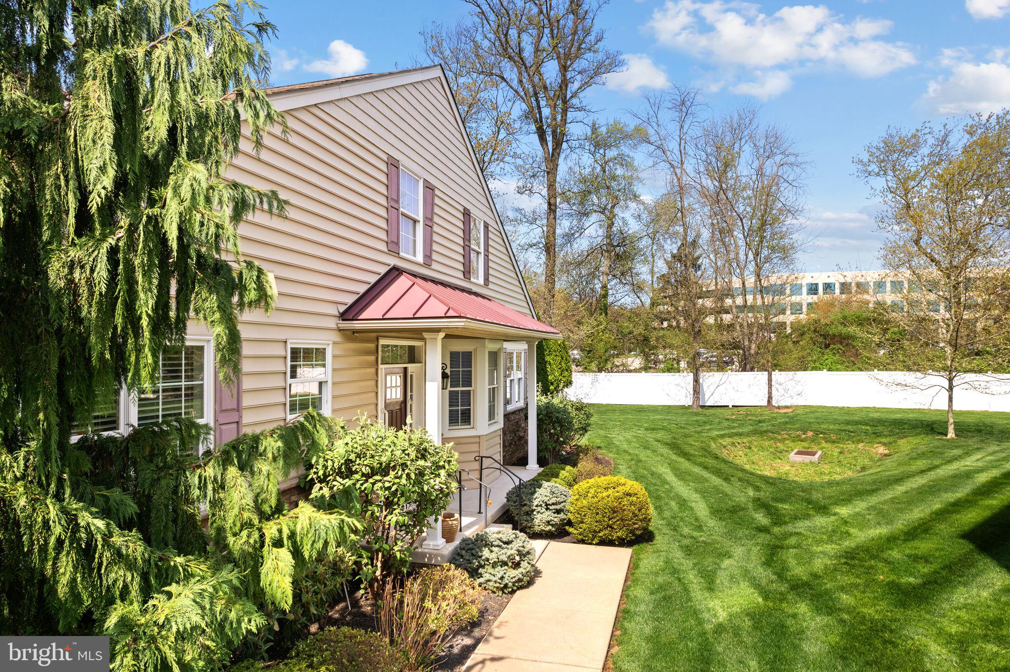 LAMPLIGHTER AT BLUE - Residential