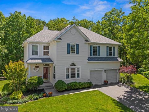 8 BOLTON CIRCLE PRINCETON NJ 08540