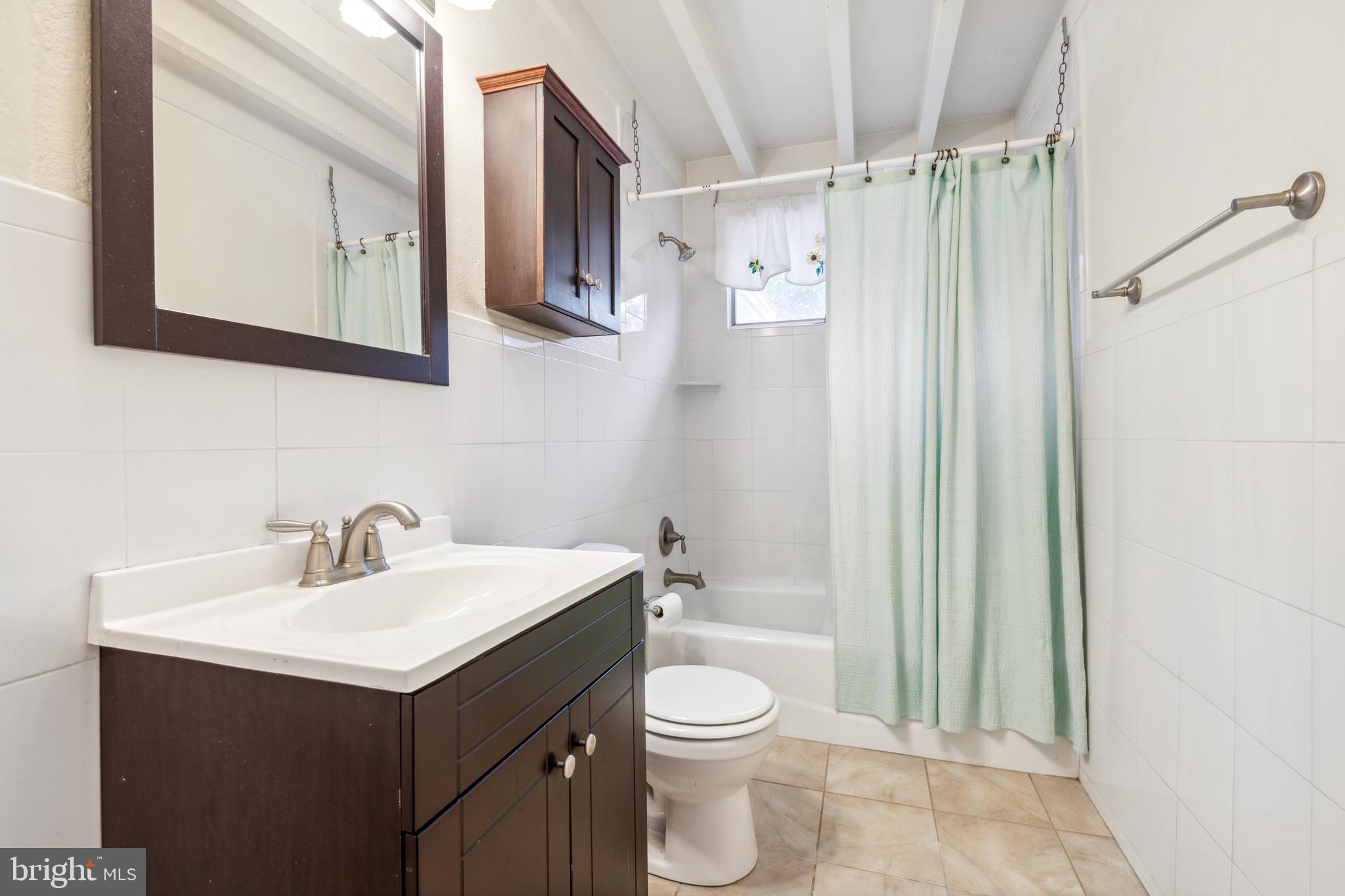 SOMERSET - Residential