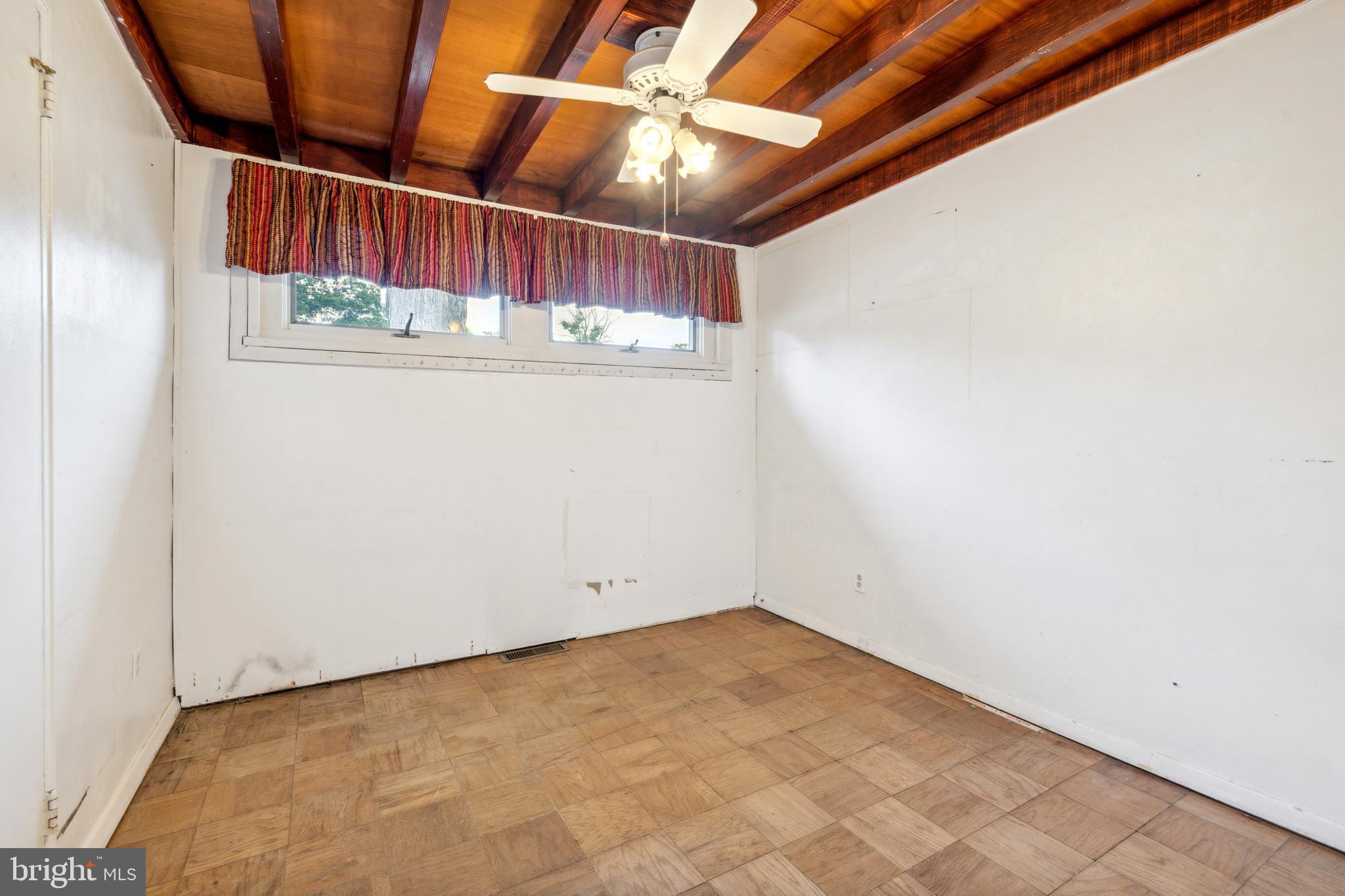 SOMERSET - Residential