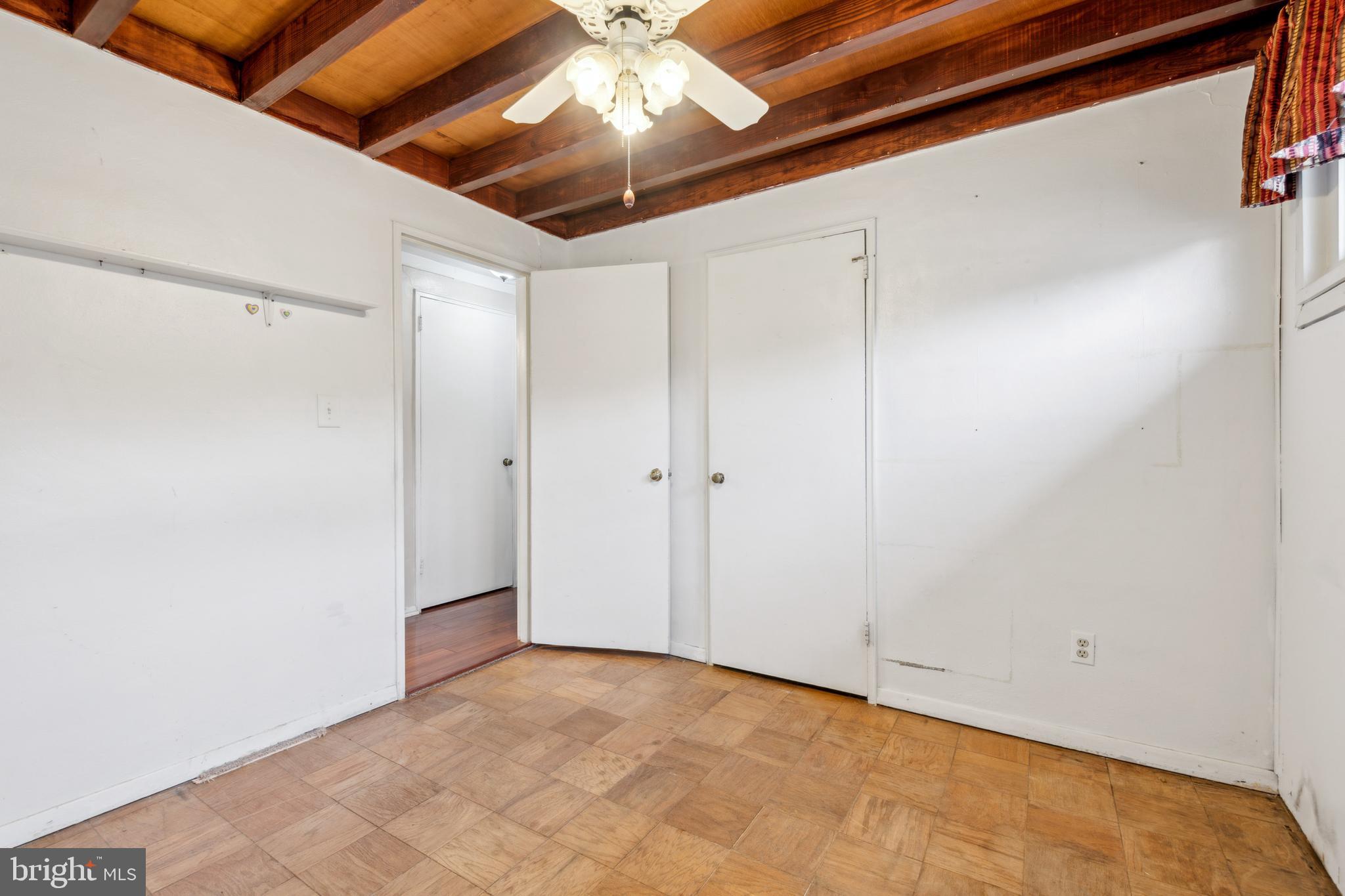 SOMERSET - Residential