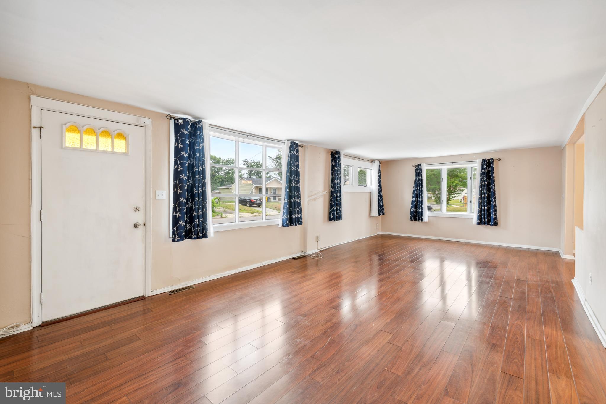 SOMERSET - Residential