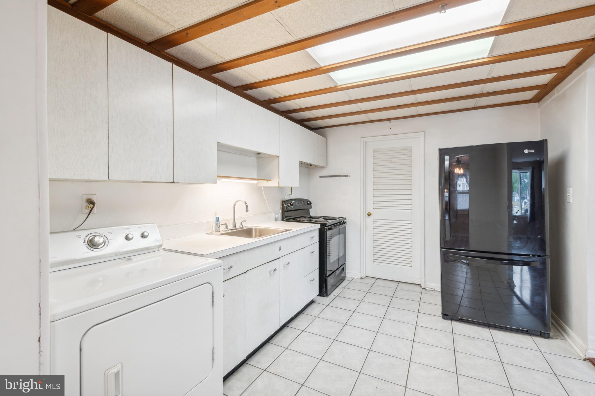 SOMERSET - Residential