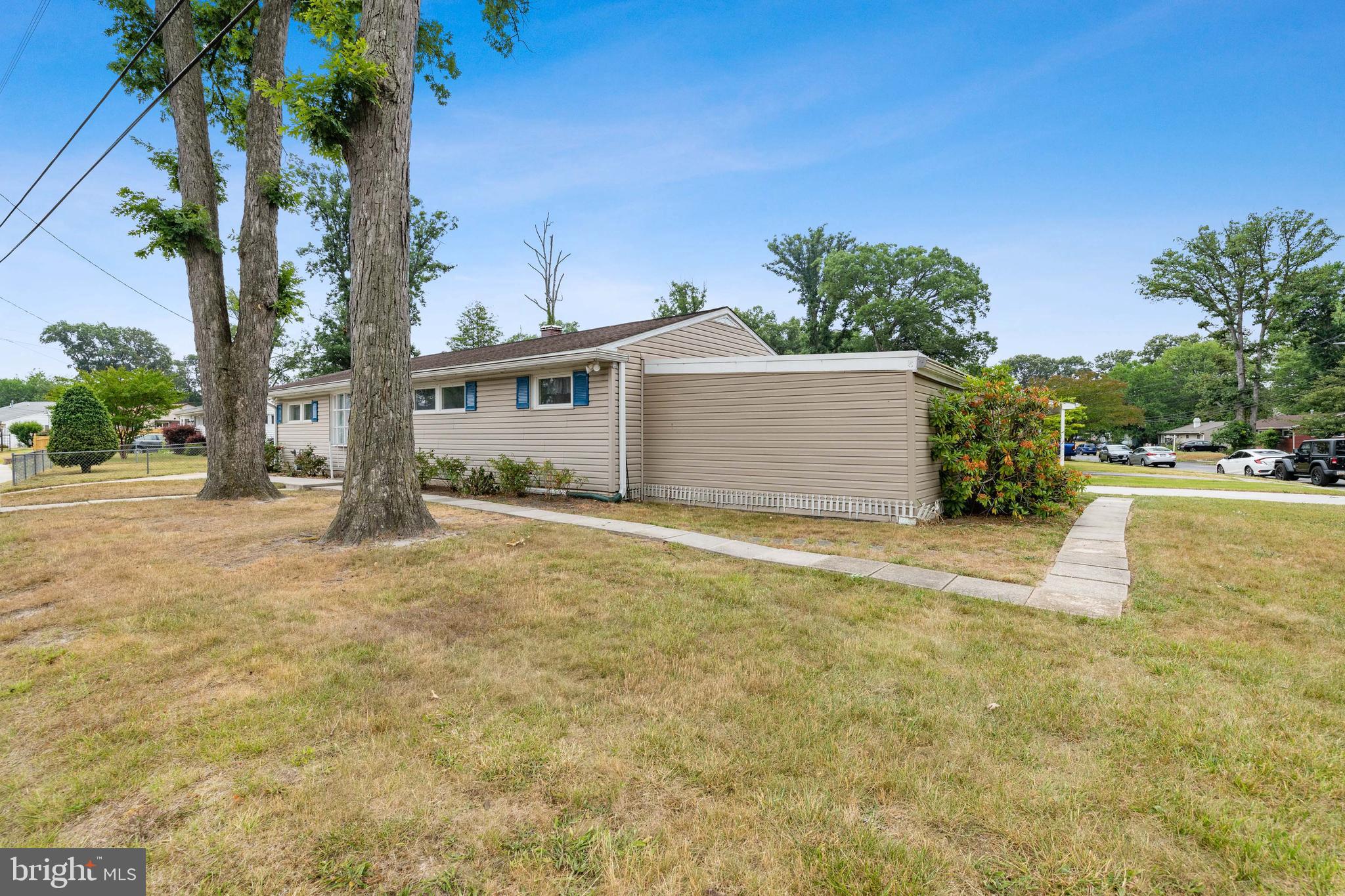 SOMERSET - Residential