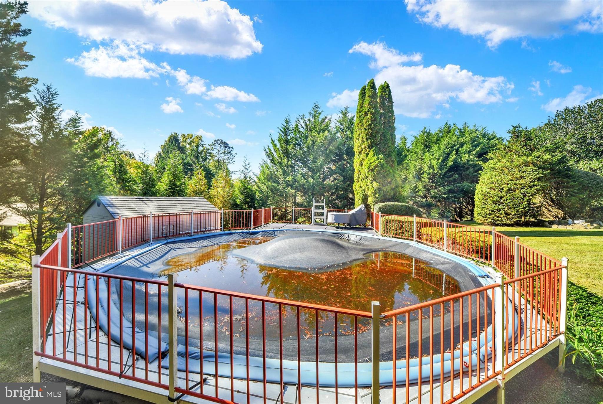 FOX MEADOWS - Residential