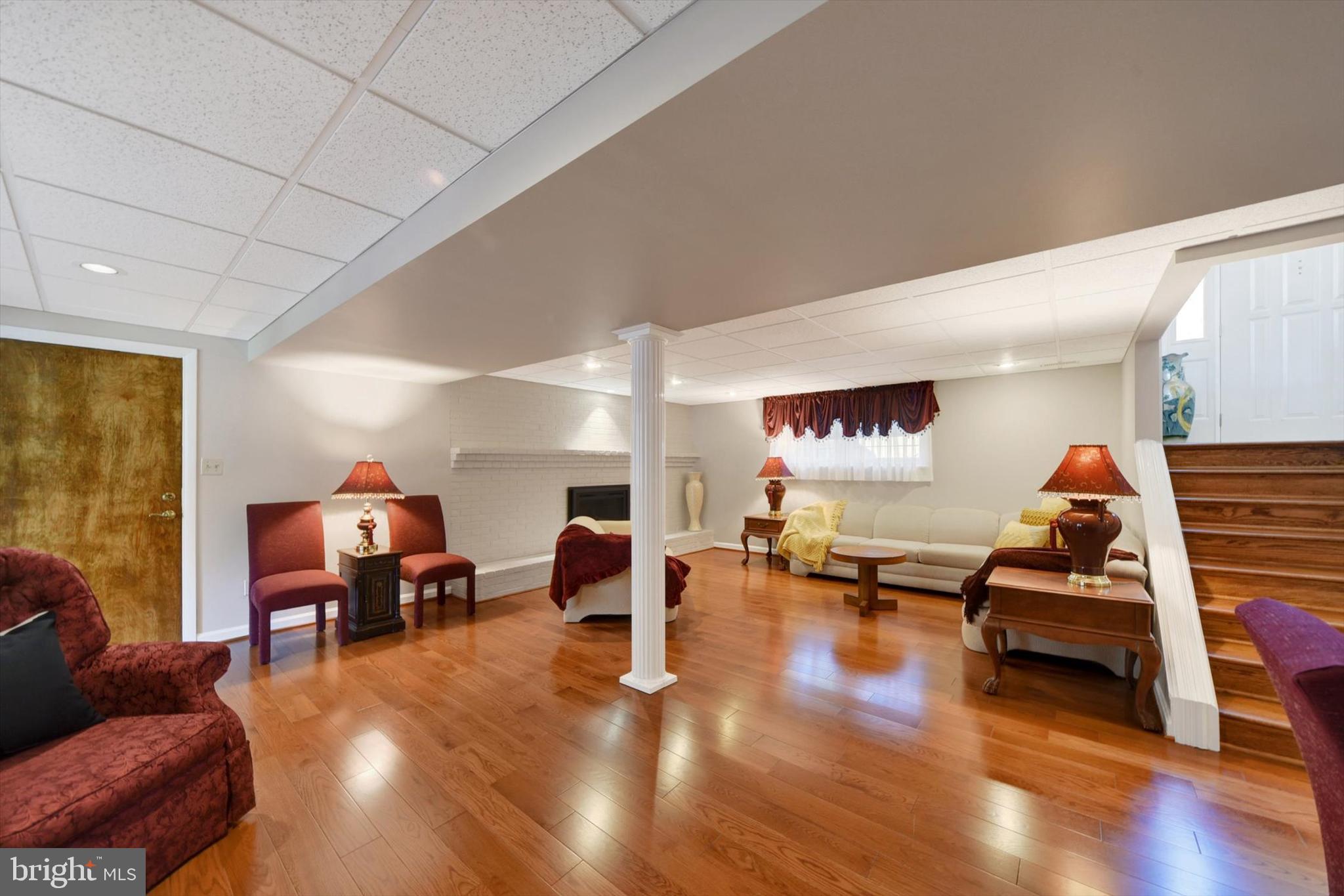 FOX MEADOWS - Residential