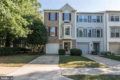 Townhouse For Rent - 353 Barnfield Square<br/> LEESBURG, VA 20176