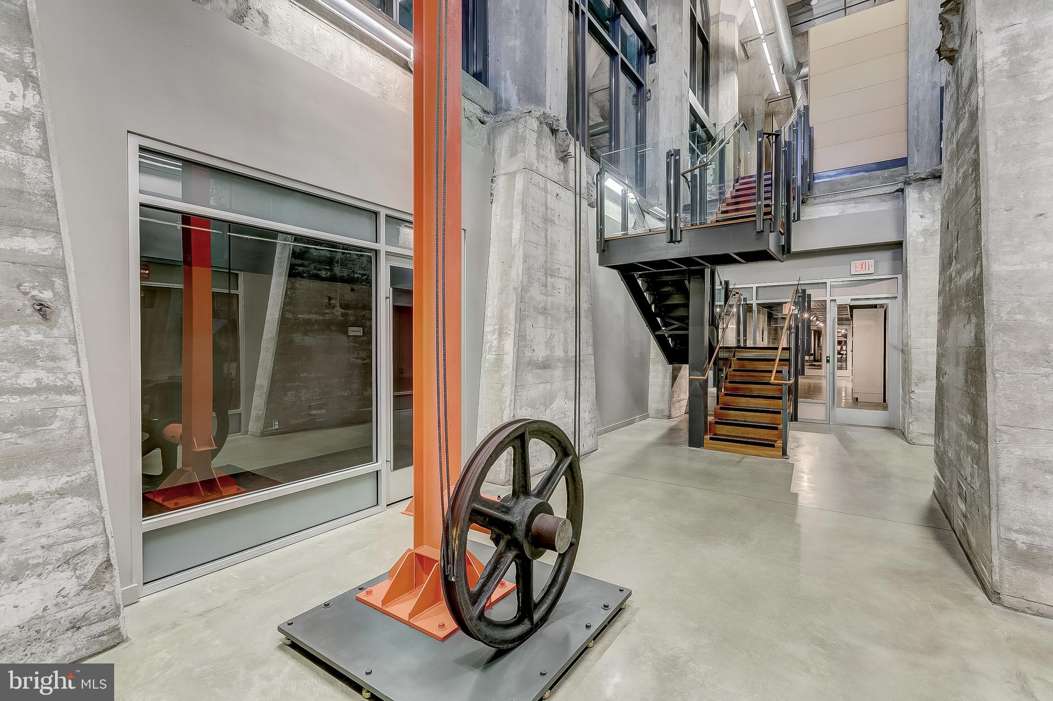 LOCUST POINT - Residential