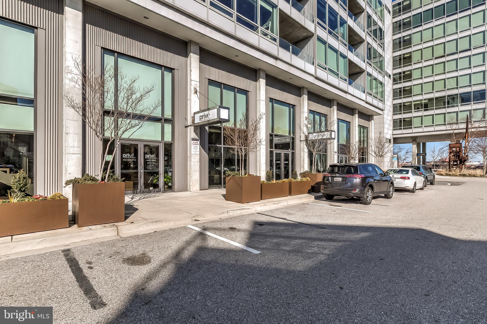 LOCUST POINT - Residential